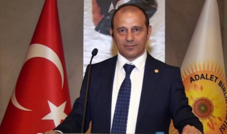 Adalet Birlik Partisi Genel Başkanı İrfan Uzun: “Türkiye Küresel Hesaplaşmanın Ortasında, Millet Gerçeği Bilmek Zorunda!” - GÜNDEM - İnternetin Ajansı