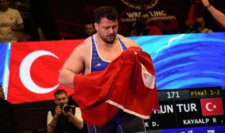 Seçkin Aktürk: Rıza Kayaalp’in Tarihi Başarısı Türk Sporunun Gururunu Zirveye Taşıdı - GÜNDEM - İnternetin Ajansı